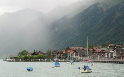 Inondations en Suisse : Brienz en Danger, Six Maisons Menacées d’Effondrement