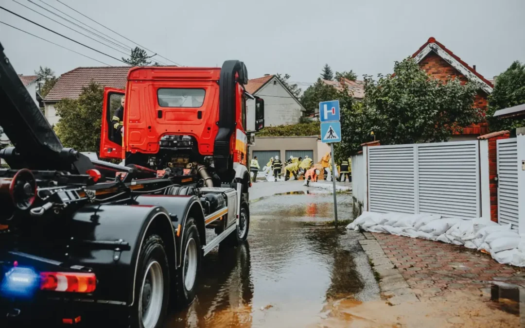 Protégez-vous des inondations avec les sacs ultra-absorbants Vertu Protect : légers, rapides et réutilisables !